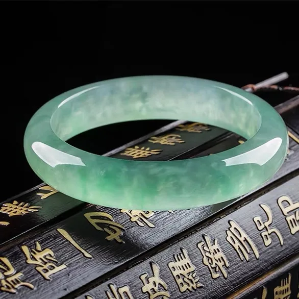 Natural Myanmar jadeite bracel - Coordinates Bracelet のレビューと価格