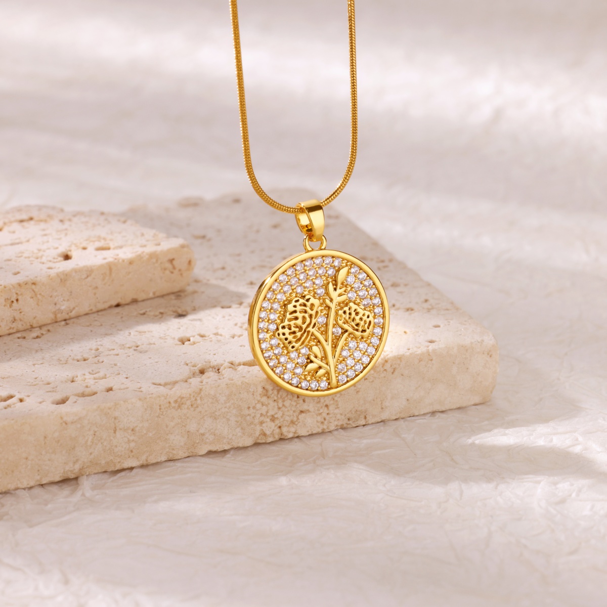 Zircon Flower Necklaces For Wo - Birth Flower Necklace のレビューと価格