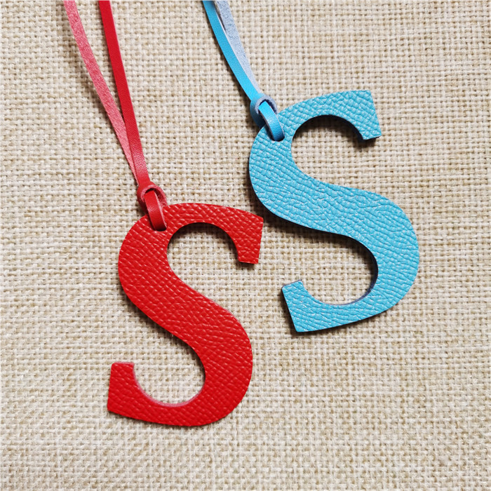 English Letter O P Q R S T Alp - Monogram Keychain Leather のレビューと価格