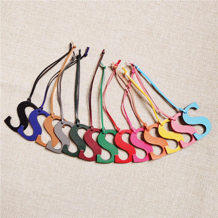 English Letter O P Q R S T Alp - Monogram Keychain Leather のレビューと価格