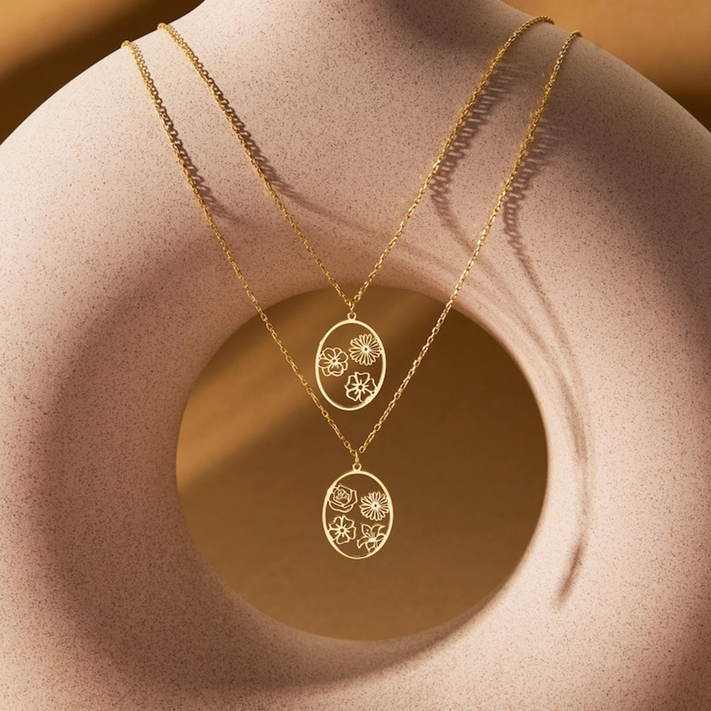 Custom Birth Flower Necklace P - Birth Flower Necklace のレビューと価格