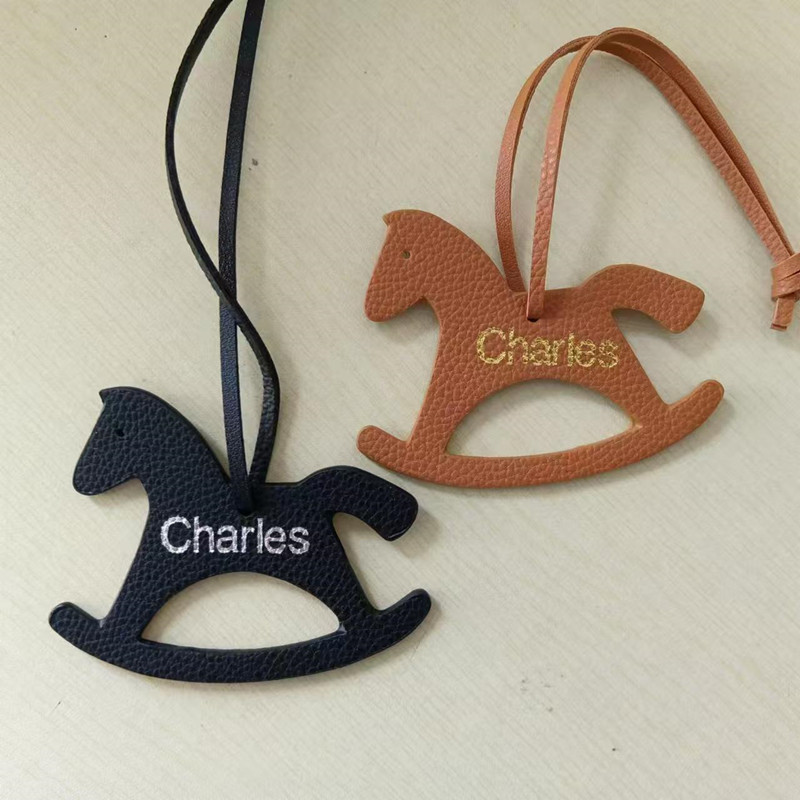 Custom Initial Fashion Horse B - Monogram Keychain Leather のレビューと価格