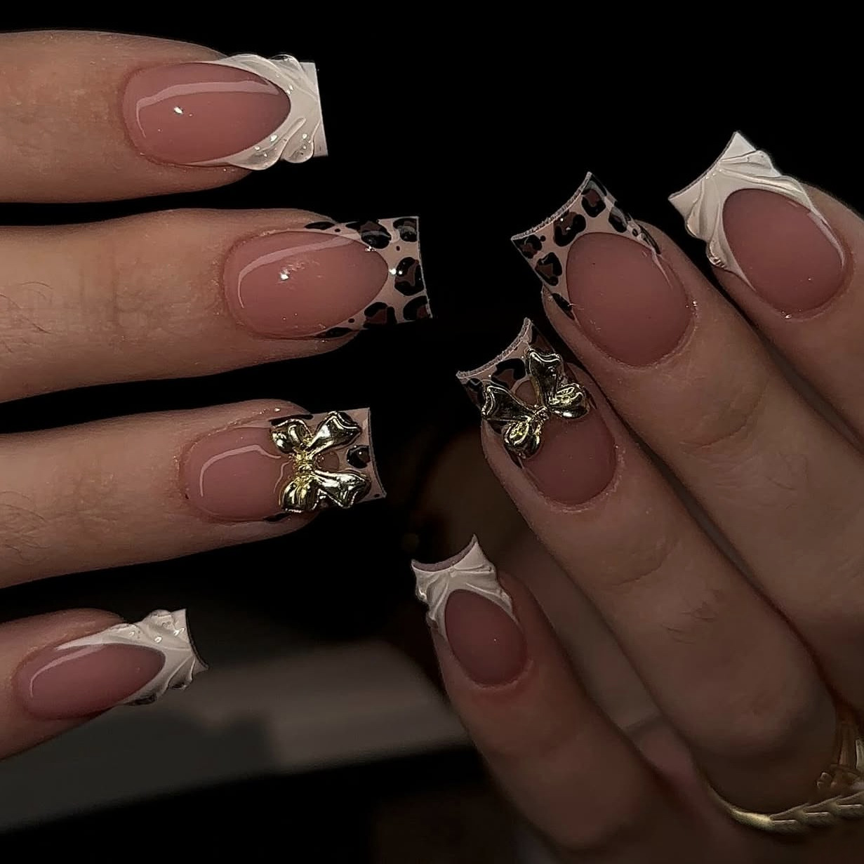 Short square fake nails for wo - Pressed Flower Art のレビューと価格
